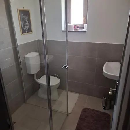 Rigli Vendeghaz Apartmán *