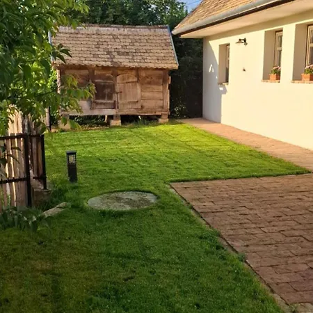 Rigli Vendeghaz *